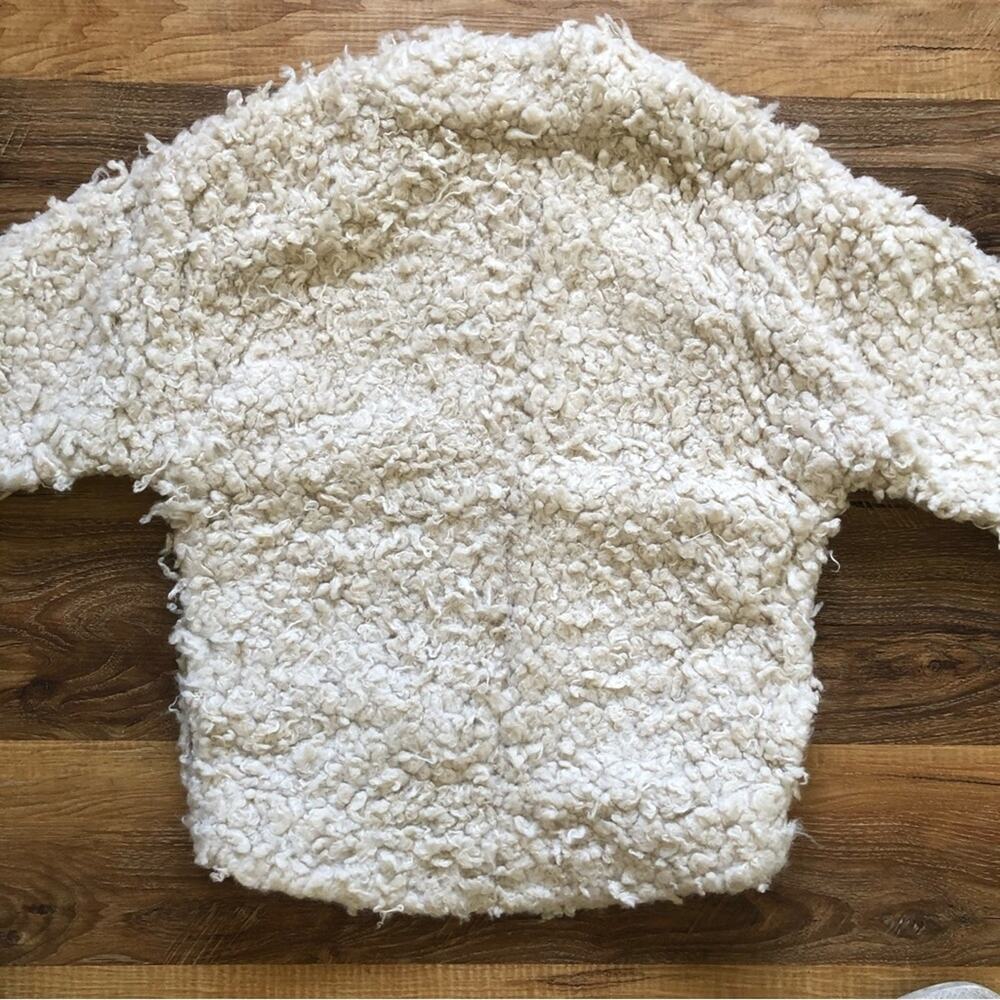 Old Navy🍁Girls’ Shag Jacket Cream Boho Comfy Size 8 - Picture 8 of 8